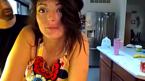 Snapshot of clarnbear chatting on May 5, 2026, 12:40 am clarnbear online show from May 5, 2026, 12:40 am