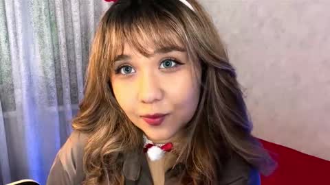 Lara online show from November 23, 2025, 6:41 pm