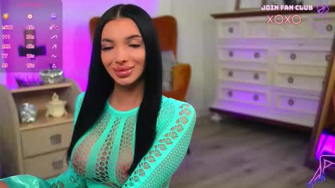 Snapshot of classybarby__ chatting on October 29, 2025, 11:17 pm Velma online show from October 29, 2025, 11:17 pm