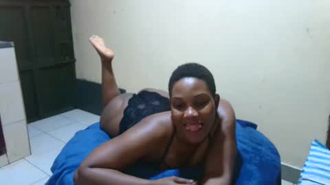 Snapshot of classyhornybabe chatting on January 22, 2025, 12:38 am Angel online show from January 22, 2025, 12:38 am