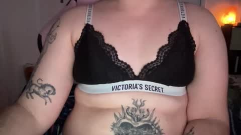 bunny online show from December 16, 2025, 10:20 am