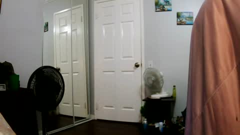 Snapshot of claudia1964 chatting on June 11, 2026, 1:53 pm Claudia online show from June 11, 2026, 1:53 pm