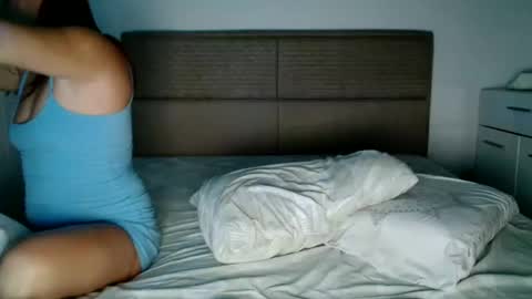 Snapshot of claudiacoxxx chatting on December 17, 2025, 6:14 pm claudiacoxxx online show from December 17, 2025, 6:14 pm