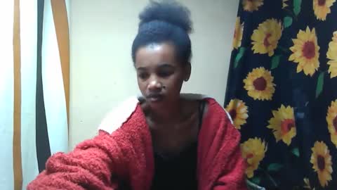 claudianne online show from October 13, 2025, 1:27 am