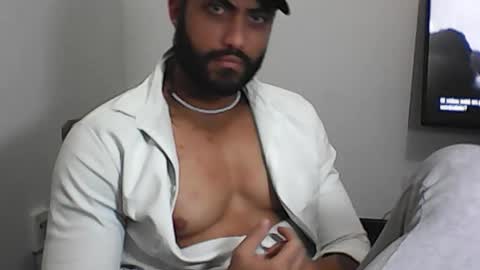 Snapshot of claybrown_ chatting on February 3, 2026, 6:40 am Clay online show from February 3, 2026, 6:40 am