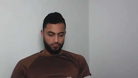 Snapshot of claybrown_ chatting on February 19, 2026, 2:40 am Clay online show from February 19, 2026, 2:40 am