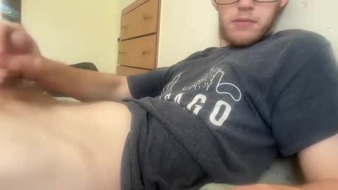 Snapshot of cleatus27 chatting on April 19, 2026, 6:07 pm cleatus27 online show from April 19, 2026, 6:07 pm