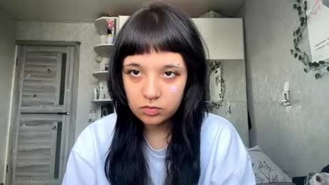 Snapshot of clemenciawuerz chatting on June 20, 2026, 11:24 am Bella online show from June 20, 2026, 11:24 am
