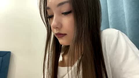 Snapshot of clementinecampion chatting on May 19, 2026, 3:18 pm Viki online show from May 19, 2026, 3:18 pm