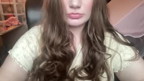 Snapshot of clementinethemilkmaid chatting on November 5, 2025, 8:09 pm clementinethemilkmaid online show from November 5, 2025, 8:09 pm