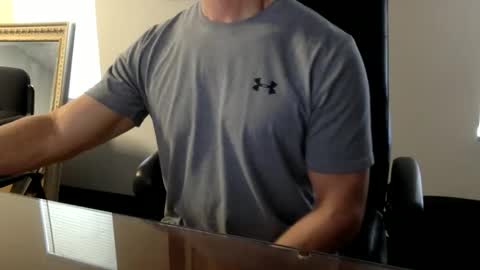 Snapshot of clemike69 chatting on February 16, 2026, 6:26 pm clemike69 online show from February 16, 2026, 6:26 pm