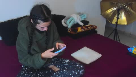 Snapshot of cleosexxx chatting on October 22, 2025, 9:53 am cleo y maikol online show from October 22, 2025, 9:53 am