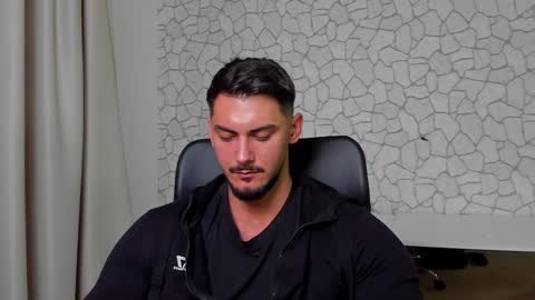 ClintMasterss online show from November 12, 2025, 5:41 am