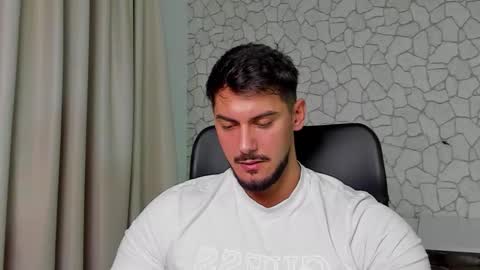 ClintMasterss online show from December 4, 2025, 6:01 am