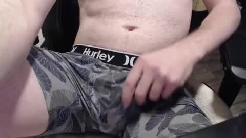 Snapshot of cliqueclique chatting on February 28, 2026, 7:04 pm CliqueClique online show from February 28, 2026, 7:04 pm