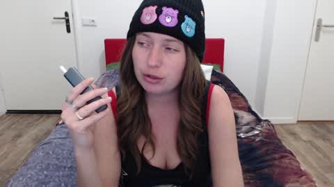 Snapshot of clittytastic chatting on January 28, 2025, 5:46 pm Syl online show from January 28, 2025, 5:46 pm