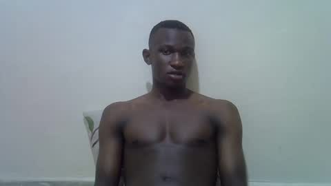 Snapshot of clive_damian chatting on February 2, 2026, 10:41 pm clive_damian online show from February 2, 2026, 10:41 pm