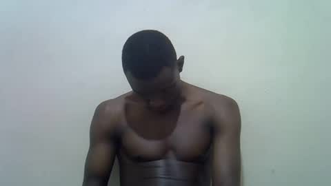 Snapshot of clive_damian chatting on February 8, 2026, 3:54 am clive_damian online show from February 8, 2026, 3:54 am