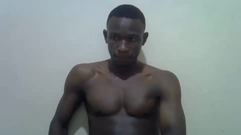 Snapshot of clive_damian chatting on February 8, 2026, 10:46 pm clive_damian online show from February 8, 2026, 10:46 pm