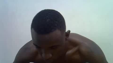 Snapshot of clive_damian chatting on February 13, 2026, 1:07 pm clive_damian online show from February 13, 2026, 1:07 pm