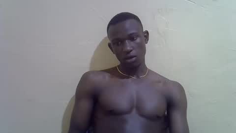 Snapshot of clive_damian chatting on February 19, 2026, 2:46 pm clive_damian online show from February 19, 2026, 2:46 pm