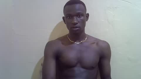 Snapshot of clive_damian chatting on February 22, 2026, 10:25 am clive_damian online show from February 22, 2026, 10:25 am