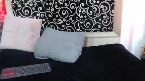 Snapshot of cloe66 chatting on January 10, 2025, 4:51 pm cloe66 online show from January 10, 2025, 4:51 pm