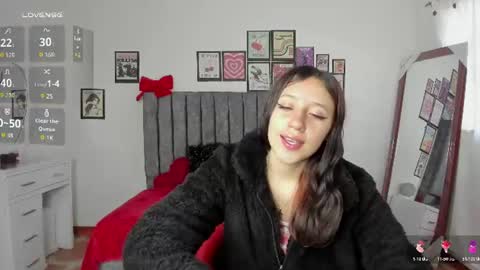 Snapshot of cloe_7 chatting on June 28, 2026, 12:11 pm cloe_7 online show from June 28, 2026, 12:11 pm