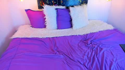 Cloe Bridgee online show from December 15, 2024, 3:34 am