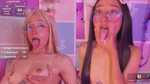 Snapshot of cloe_leeee chatting on December 23, 2025, 5:49 am Cloe Leeee online show from December 23, 2025, 5:49 am