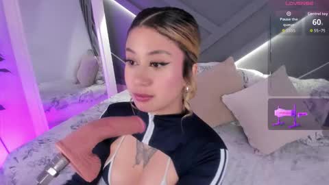 cloe_palmeer online show from November 25, 2025, 6:24 am