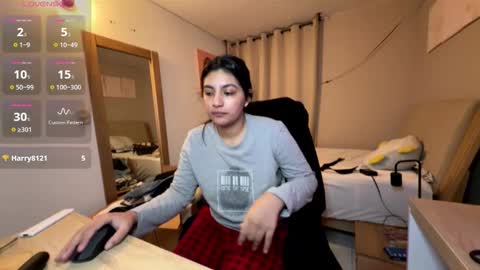 cloe small online show from February 25, 2026, 9:08 am