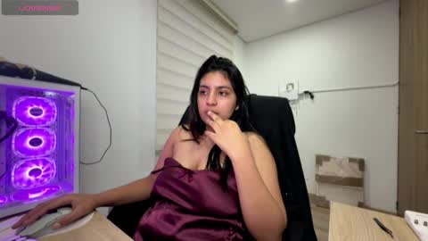 cloe small online show from March 14, 2026, 11:04 am