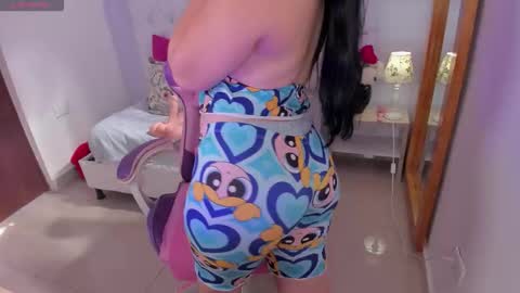 Snapshot of cloe_weiss chatting on November 16, 2025, 1:49 pm Cloe Weiss online show from November 16, 2025, 1:49 pm