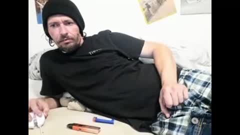 Snapshot of cloudyystarr666 chatting on October 21, 2025, 5:52 am cloudyystarr666 online show from October 21, 2025, 5:52 am