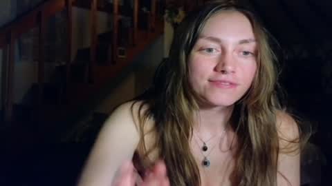 Snapshot of clover_tully chatting on February 8, 2025, 8:42 am Clover online show from February 8, 2025, 8:42 am
