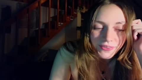 Snapshot of clover_tully chatting on February 11, 2025, 8:05 am Clover online show from February 11, 2025, 8:05 am