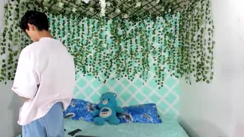 club_latinboys online show from December 2, 2025, 4:13 pm