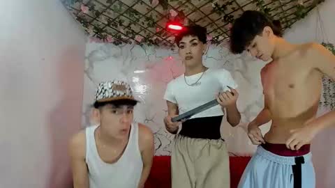 Snapshot of club_latinboys chatting on April 14, 2026, 7:31 pm club_latinboys online show from April 14, 2026, 7:31 pm