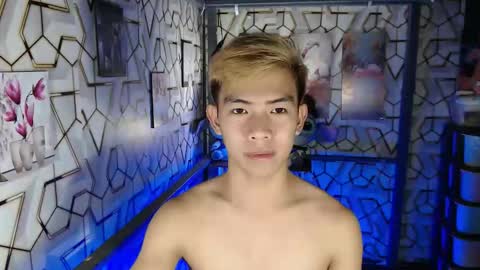 Snapshot of clyde_twinkx chatting on December 1, 2025, 6:02 pm clyde_twinkx online show from December 1, 2025, 6:02 pm