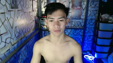 Snapshot of clyde_twinkx chatting on January 6, 2026, 7:50 pm clyde_twinkx online show from January 6, 2026, 7:50 pm