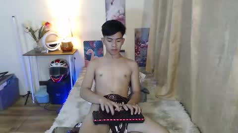 Snapshot of clyde_twinkx chatting on February 5, 2026, 10:25 pm clyde_twinkx online show from February 5, 2026, 10:25 pm