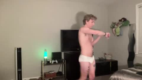 Snapshot of clydeaustin chatting on December 18, 2025, 3:45 am Clyde Austin online show from December 18, 2025, 3:45 am