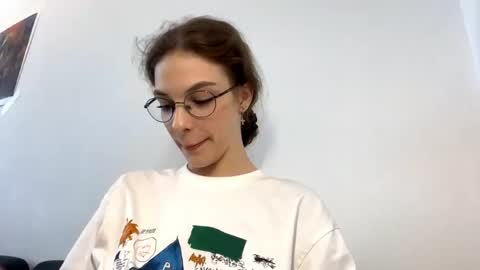 Anya online show from June 3, 2026, 4:45 pm