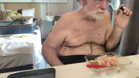 Snapshot of coach_karl chatting on January 18, 2026, 1:04 pm Coach Karl Porn Star Tip me all the way to my next trip online show from January 18, 2026, 1:04 pm