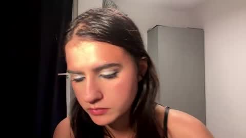 Snapshot of cobwebzest chatting on July 28, 2026, 8:52 pm cobwebzest online show from July 28, 2026, 8:52 pm