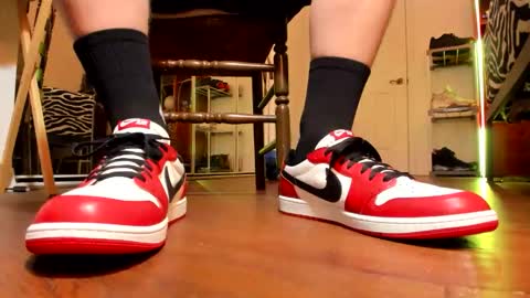 Gorgeous online show from November 26, 2025, 5:30 am