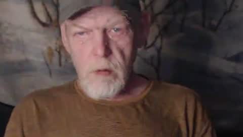 cockreadynow4u online show from April 1, 2026, 3:18 am