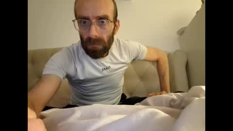 cockringhero online show from November 1, 2025, 7:49 pm