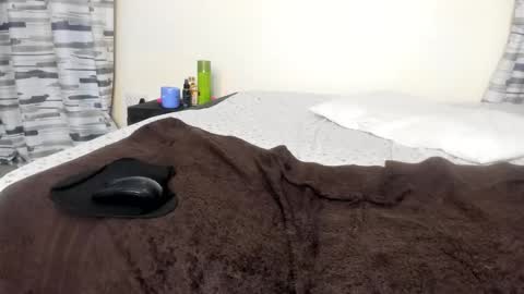 coco_leila online show from March 12, 2025, 10:39 pm